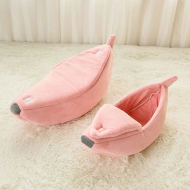 Banana Pet Bed – Cozy Hideout for Cats & Small Dogs